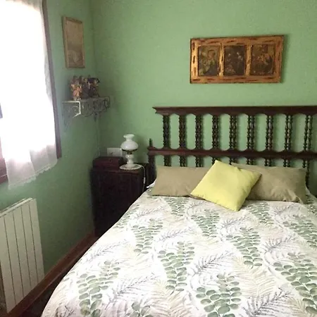 Hébergement de vacances House With 5 Bedrooms In With Furnished Terrace 2 Km From The *