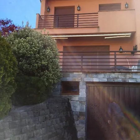 Dom wakacyjny House With 5 Bedrooms In With Furnished Terrace 2 Km From The Llanes