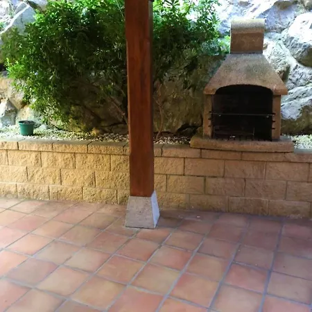 House With 5 Bedrooms In With Furnished Terrace 2 Km From The Nyaraló